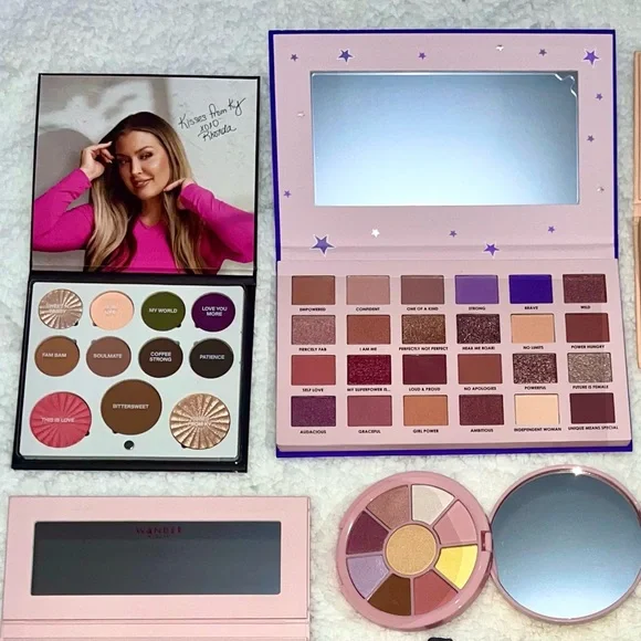 10 New Vibrant Colors Eyeshadow Palettes  NIB - Picture 3 of 9